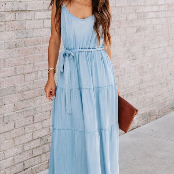 Vici Canadian Blues Chambray Pocketed Midi Dress - Picture 5 of 7